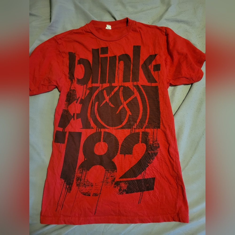 Blink 182 shirt